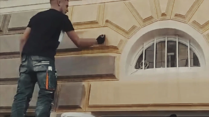 Impregnacja fasad budynków.